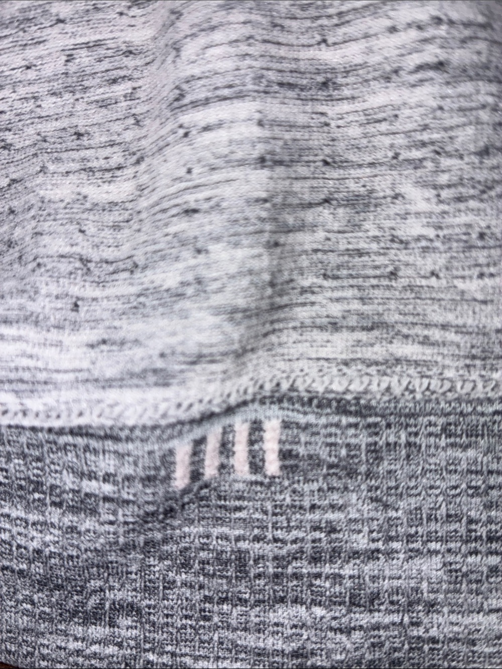 Women’s EUC Size 8 Lululemon Heather Gray Sleeveless Tank - Picture 4 of 7